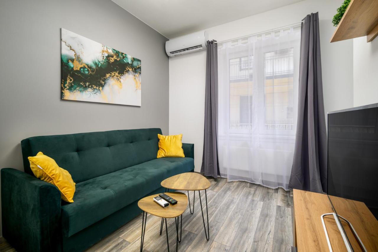 Golden Cage Premium Central Apartment Budapest Exteriör bild